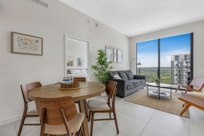 Enchanting Condo In The Heart Of Doral with Golf Course Views